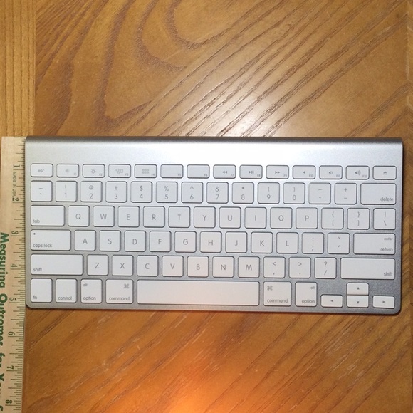 Apple Wireless Keyboard - Picture 9 of 10